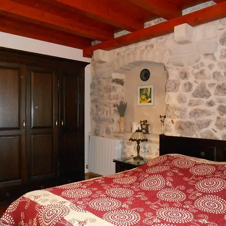 Old Stone House