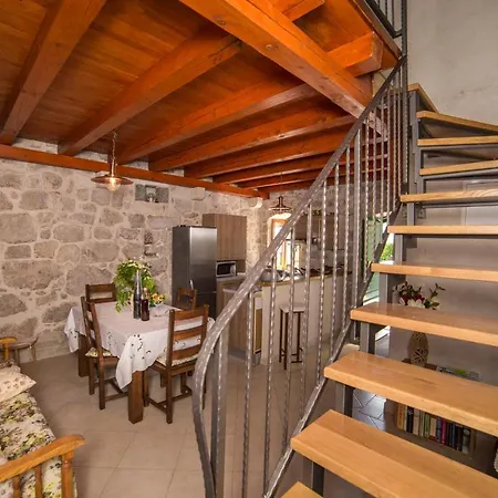 Villa Old Stone House Podgora (Split-Dalmatia)