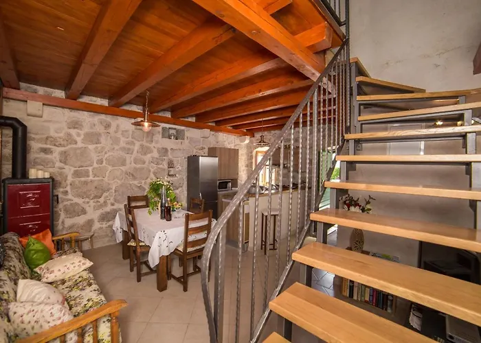 Villa Old Stone House Podgora (Split-Dalmatia)